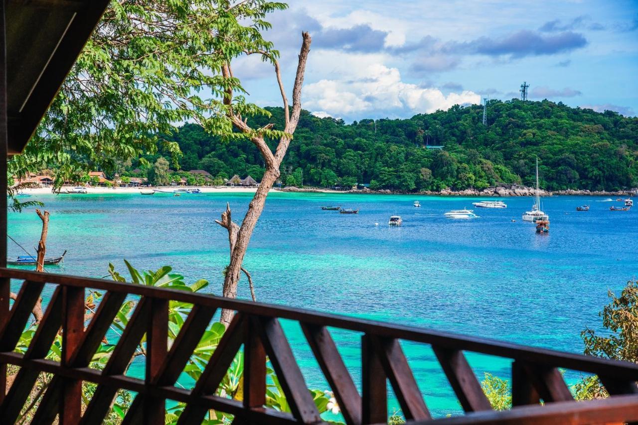 Daya Hill Seaview Hotel Koh Lipe Exterior photo