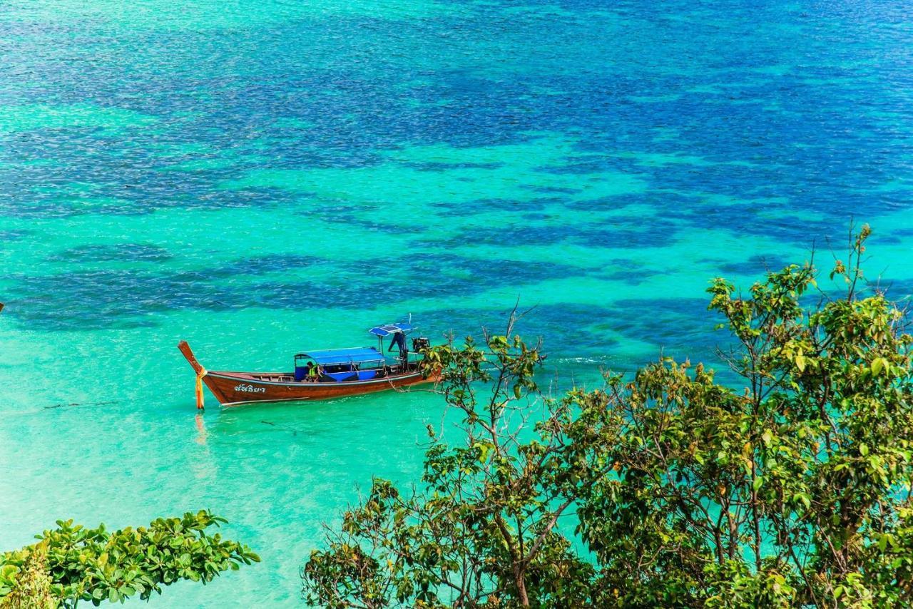 Daya Hill Seaview Hotel Koh Lipe Exterior photo