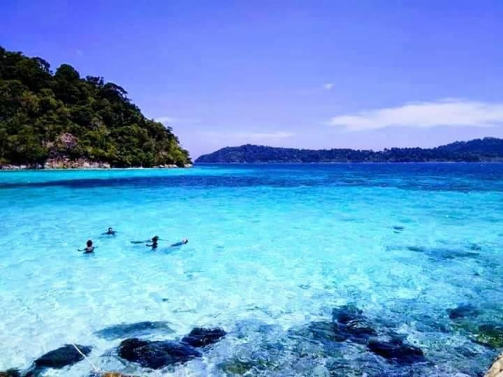 Daya Hill Seaview Hotel Koh Lipe Exterior photo